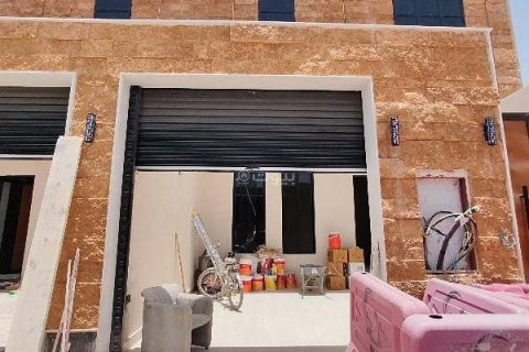 Villa de 5 dormitorios en Riyadh, Saudi Arabia No. 67368 3