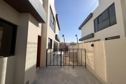 Villa de 6 chambres à Damac Lagoons, UAE No. 166169 3