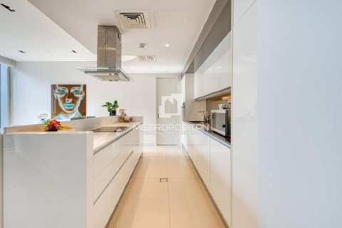 Apartment de 3 dormitorios en Bluewaters Residences, UAE No. 128018 9