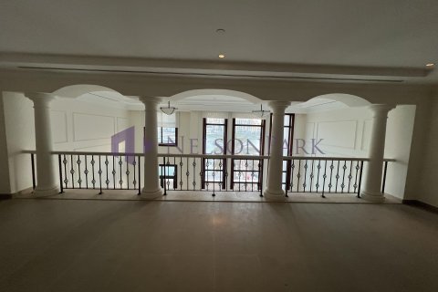 Duplex de 4 dormitorios en Doha, Qatar No. 60872 8