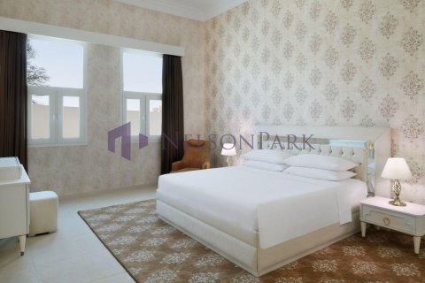 Villa de 3 dormitorios en Dukhan, Qatar No. 58369 3