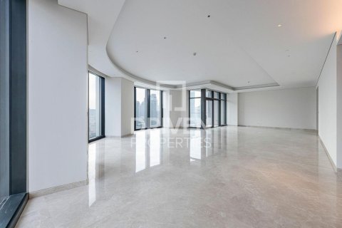 4 bedrooms Penthouse in Opera District, UAE No. 193222