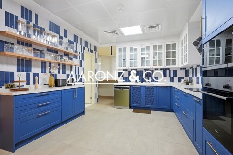 Пентхаус с 4 спальнями в Джумейра Лейк Тауэрс, ОАЭ №148479 18