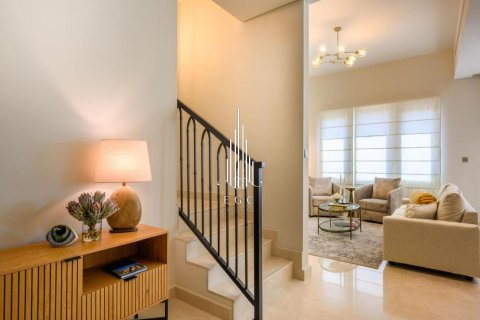 Villa de 5 chambres à Khalifa City, UAE No. 37460 11