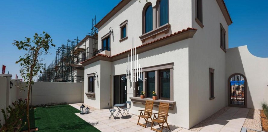 Villa de 5 chambres à Khalifa City, UAE No. 37460
