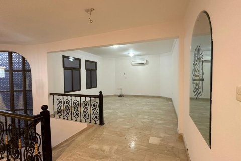 Villa de 5 dormitorios en Muscat, Oman No. 54837 21