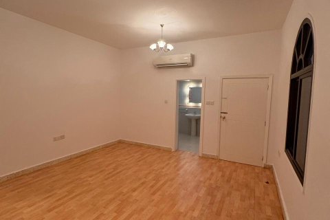 Villa de 5 dormitorios en Muscat, Oman No. 54837 6