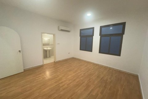 Villa de 5 dormitorios en Muscat, Oman No. 54837 9