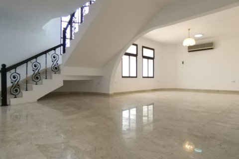 Villa de 5 dormitorios en Muscat, Oman No. 54837 15