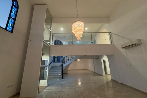 Villa de 5 dormitorios en Muscat, Oman No. 54837 22