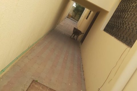 Villa de 7 chambres à Al Khuwair, Oman No. 54838 4