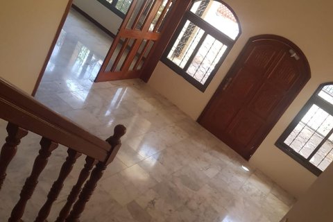 Villa de 7 chambres à Al Khuwair, Oman No. 54838 17