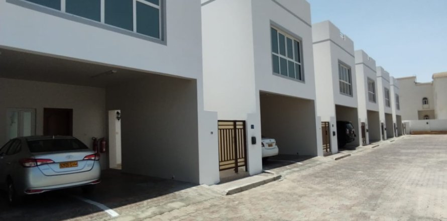 Townhouse de 4 chambres à Muscat, Oman No. 54839