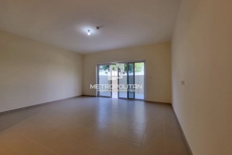 3 bedrooms Apartment in EMAAR South, UAE No. 129803 8