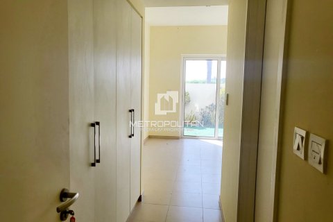 3 bedrooms Apartment in EMAAR South, UAE No. 129803 9