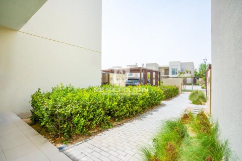 3 bedrooms Apartment in EMAAR South, UAE No. 129803 4