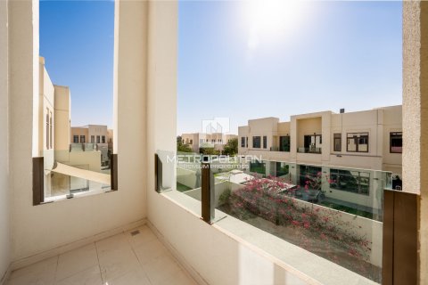 Таунхаус с 3 спальнями в Mira Oasis, ОАЭ №129807 8