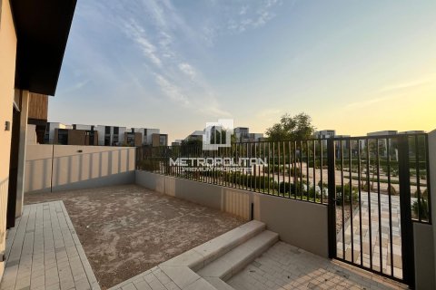 Villa de 4 chambres à Mudon, UAE No. 129805 3