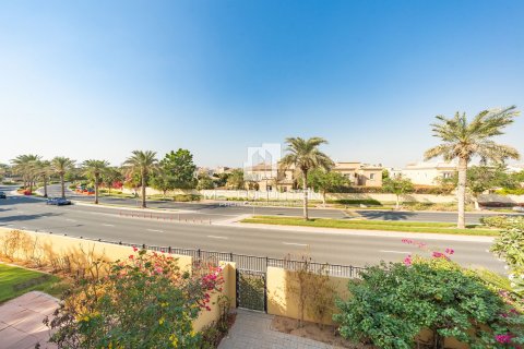 Townhouse de 2 chambres à Arabian Ranches, UAE No. 129808 22