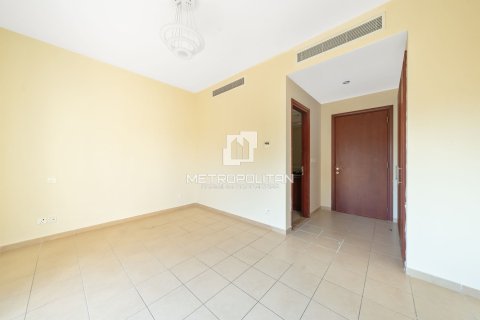 Townhouse de 2 chambres à Arabian Ranches, UAE No. 129808 11