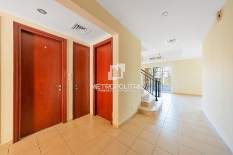 Townhouse de 2 chambres à Arabian Ranches, UAE No. 129808 13