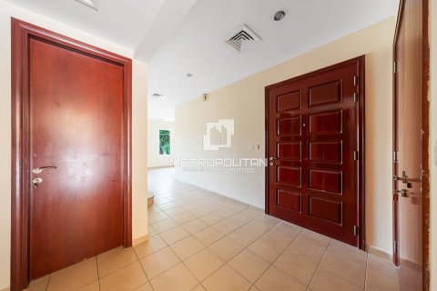 Townhouse de 2 chambres à Arabian Ranches, UAE No. 129808 17