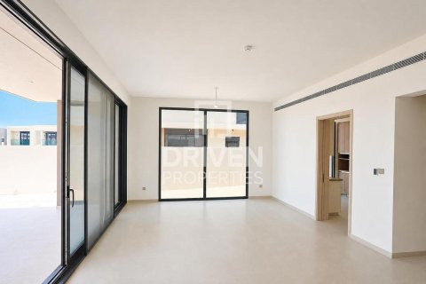Villa de 4 dormitorios en Jebel Ali, UAE No. 191776 3
