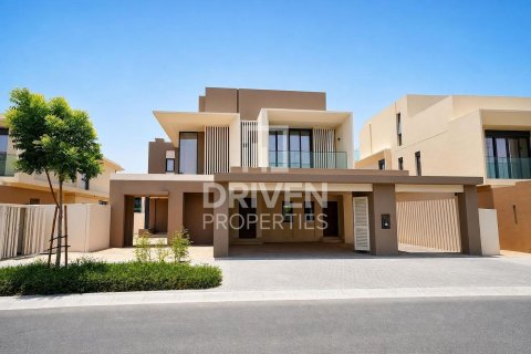 4 bedrooms Villa in Jebel Ali, UAE No. 191776