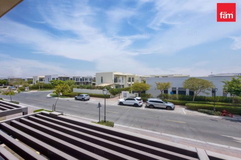 3 bedrooms Villa in Dubai, UAE No. 186019 24