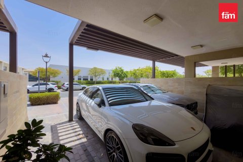 3 bedrooms Villa in Dubai, UAE No. 186019 28