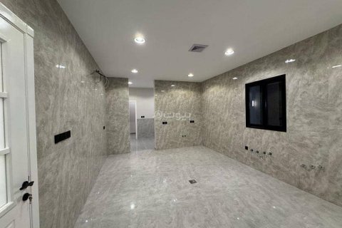 8 bedrooms Villa in Khobar, Saudi Arabia No. 59926 23