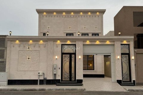 8 bedrooms Villa in Khobar, Saudi Arabia No. 59926