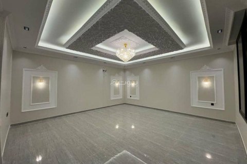8 bedrooms Villa in Khobar, Saudi Arabia No. 59926 27