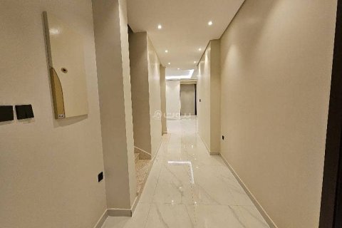 Villa de 8 dormitorios en Riyadh, Saudi Arabia No. 59927 26