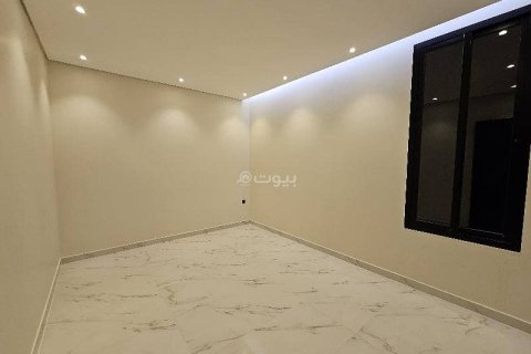Villa de 8 dormitorios en Riyadh, Saudi Arabia No. 59927 12