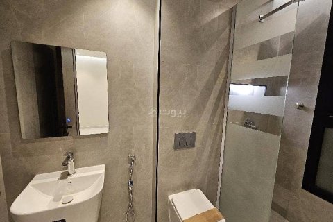 Villa de 8 dormitorios en Riyadh, Saudi Arabia No. 59927 17