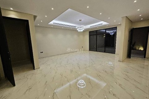 Villa de 8 dormitorios en Riyadh, Saudi Arabia No. 59927 14