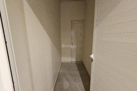 Villa de 8 dormitorios en Riyadh, Saudi Arabia No. 59927 10