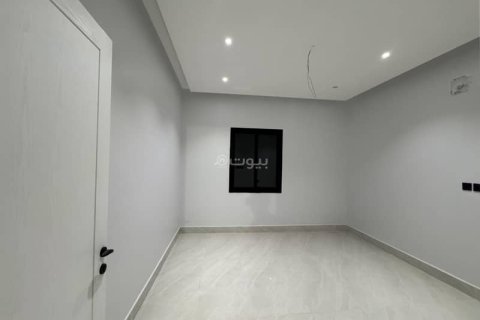 5 bedrooms Villa in Khobar, Saudi Arabia No. 59974 17