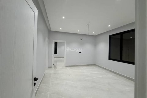 5 bedrooms Villa in Khobar, Saudi Arabia No. 59974 21