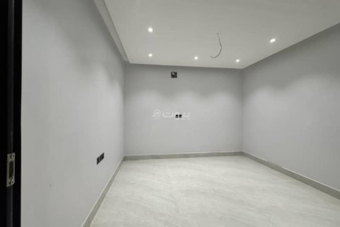 5 bedrooms Villa in Khobar, Saudi Arabia No. 59974 5