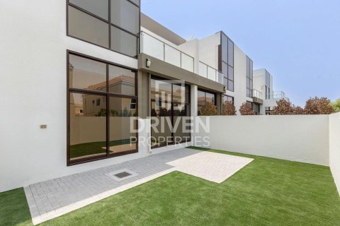 4 غرف نوم فيلا في District 11, الإمارات العربية المتحدة رقم 210046