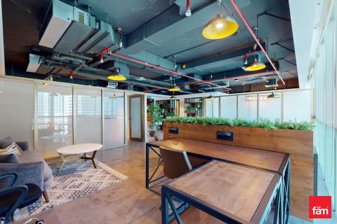 101.7m² Office in Dubai, UAE No. 161718