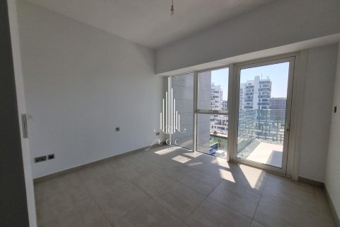 3 غرف نوم منزل ذو طابقين في Al Raha Beach, الإمارات العربية المتحدة رقم 22621 11