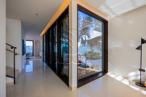 5 bedrooms Villa on the Saadiyat Island, UAE No. 167938
