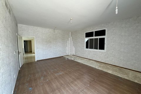 Villa de 4 chambres à Khalifa City, UAE No. 24829 12