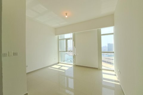 3 bedrooms Apartment in Al Reem Island, UAE No. 24830 8