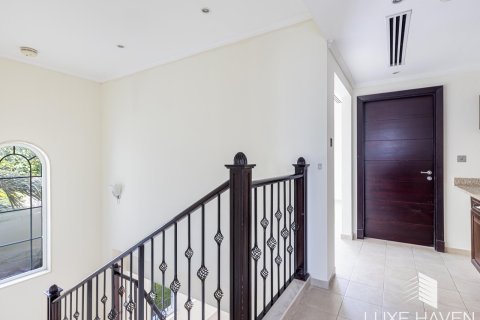 4 bedrooms Villa in Legacy, UAE No. 14387 18
