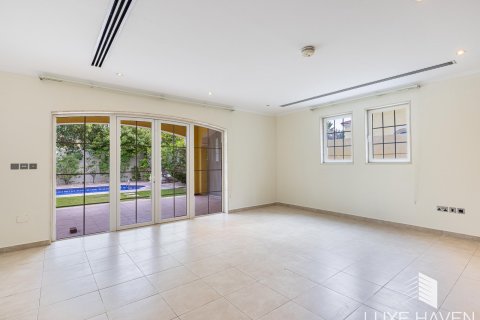 4 bedrooms Villa in Legacy, UAE No. 14387 11