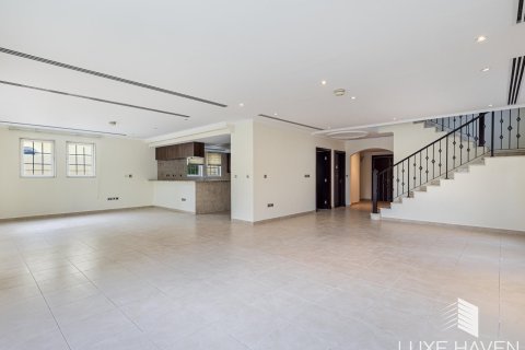 4 bedrooms Villa in Legacy, UAE No. 14387 19